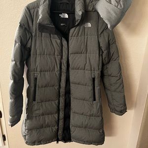 The North face Jacket, grey, size M like new. Use just twice, bought for €400